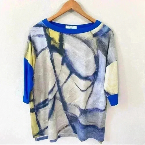 Terra Casual abstract art top with pockets - Picture 1 of 5
